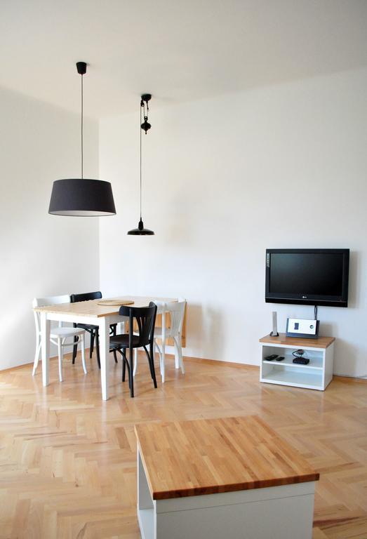 Central-Modern-Apartment Praga Exterior foto